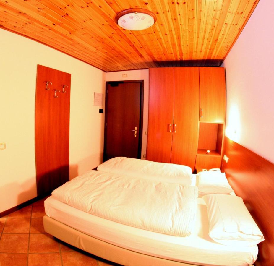 Hotel Milano 皮亚扎托雷 外观 照片